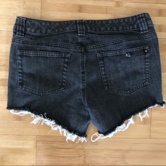Michael Kors Womens Shorts Size 4 Black Denim Upcycled Cut Off Hot Pants - Picture 4 of 4